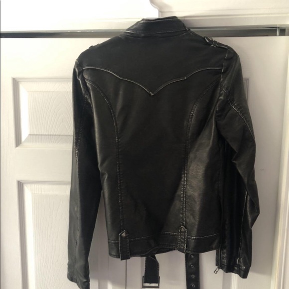 Leather jacket - Picture 3 of 3